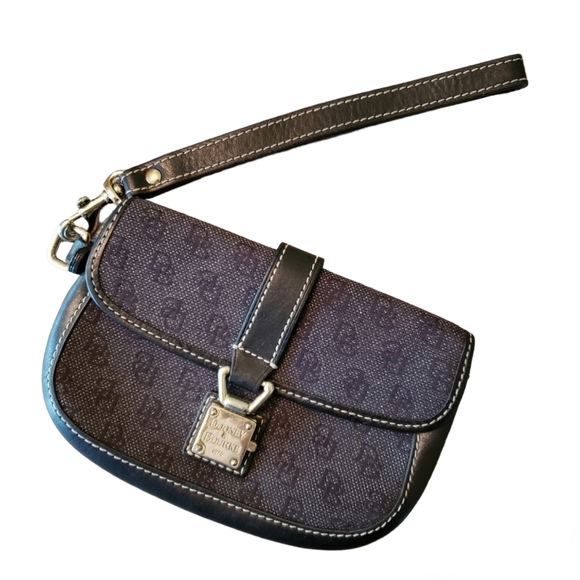 Dooney & Bourke Handbags - 26. Dooney and Bourke Black Signature Logo Wristlet Wallet Catchall